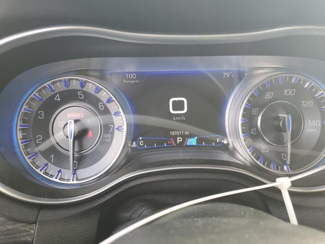 Снимка 9 от търг – 2017 CHRYSLER 300 LIMITE с VIN 2C3CCAAG4HH614521