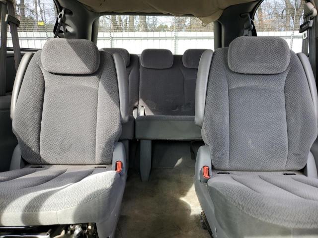 Photo 10 from auction – 2005 DODGE GRAND CARA with VIN 2D4GP44L35R501132
