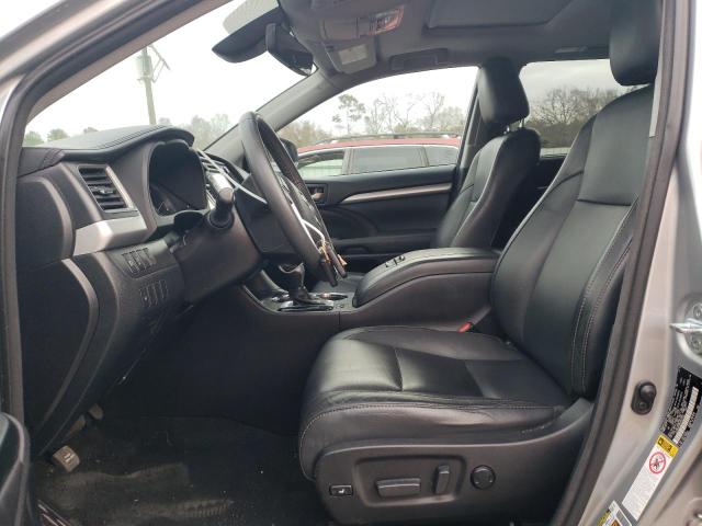 Photo 7 from auction – 2017 TOYOTA HIGHLANDER with VIN 5TDKZRFH0HS507926