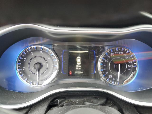 Photo 9 from auction – 2015 CHRYSLER 200 LIMITE with VIN 1C3CCCAB8FN620858