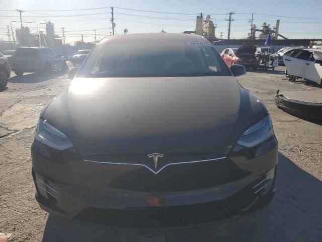 Photo 5 from auction – 2017 TESLA MODEL X with VIN 5YJXCAE23HF062687