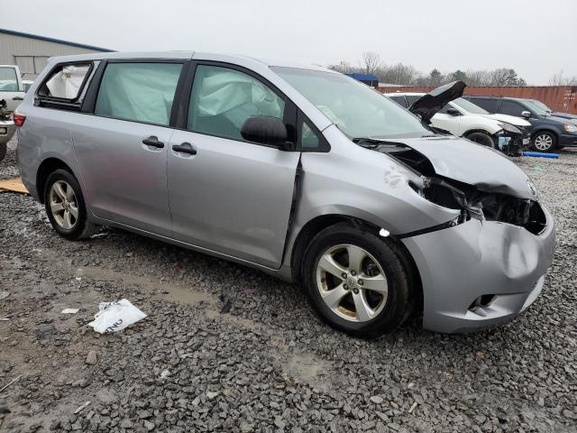 Photo 4 from auction – 2017 TOYOTA SIENNA with VIN 5TDZZ3DC0HS887658