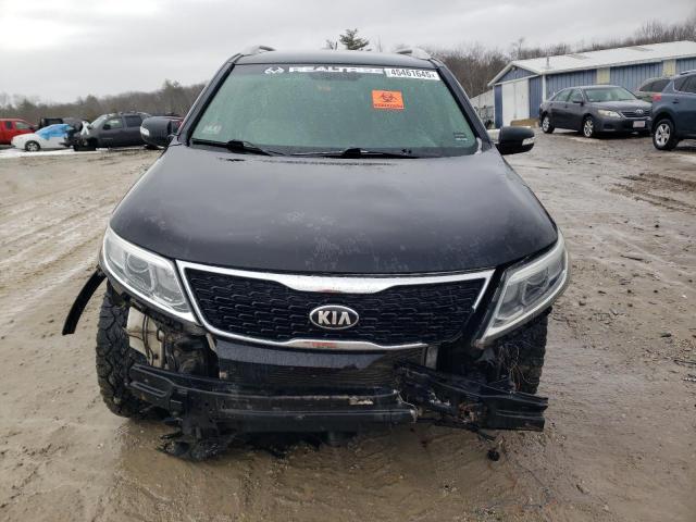 Photo 5 from auction – 2015 KIA SORENTO LX with VIN 5XYKTDA61FG567704