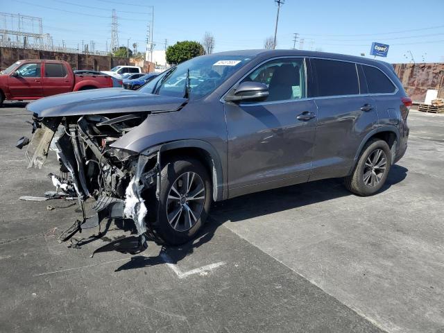 TOYOTA HIGHLANDER 2017 with VIN 5TDZZRFH1HS228905 - Photo from auction