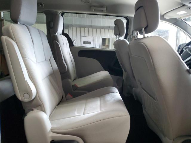 Photo 11 from auction – 2012 CHRYSLER TOWN & COU with VIN 2C4RC1BG5CR117730