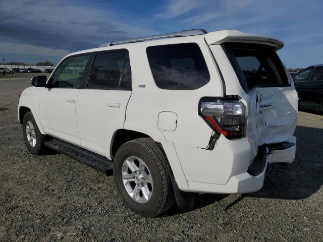 Photo 2 from auction – 2016 TOYOTA 4RUNNER SR with VIN JTEBU5JR8G5354834