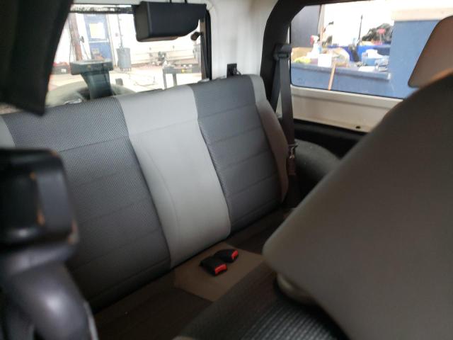 Photo 11 from auction – 2007 JEEP WRANGLER X with VIN 1J4FA24117L192098