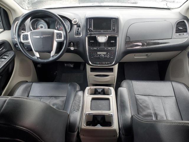 Photo 8 from auction – 2016 CHRYSLER TOWN & COU with VIN 2C4RC1BG2GR281913
