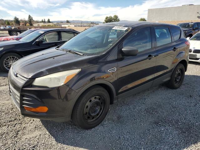 FORD ESCAPE S 2013 с VIN 1FMCU0F78DUB97046 - Фото с аукциона