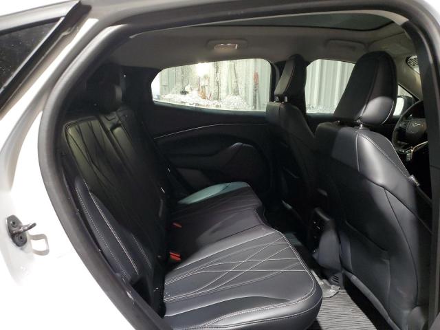 Photo 11 from auction – 2022 FORD MUSTANG MA with VIN 3FMTK2SU4NMA17256