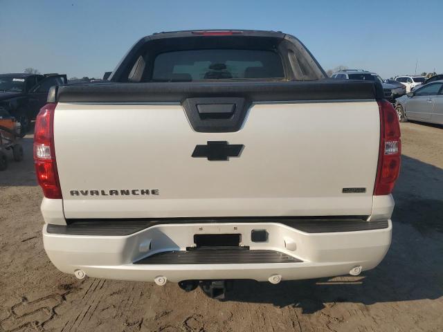 Photo 6 from auction – 2011 CHEVROLET AVALANCHE with VIN 3GNMCGE02BG335552