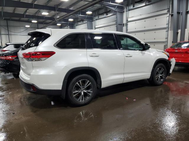 Photo 3 from auction – 2018 TOYOTA HIGHLANDER with VIN 5TDBZRFH1JS852825