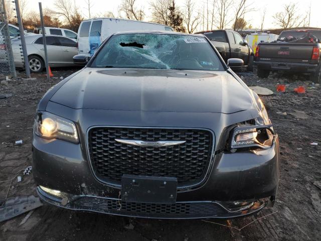 Photo 5 from auction – 2019 CHRYSLER 300 with VIN 2C3CCABG1KH628656