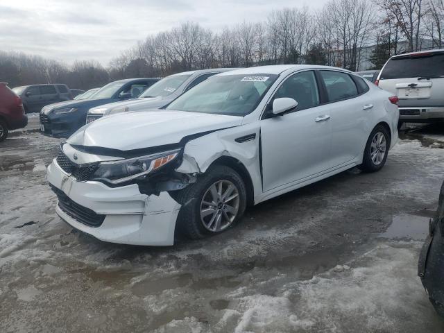Photo 1 from auction – 2017 KIA OPTIMA LX with VIN 5XXGT4L35HG174403