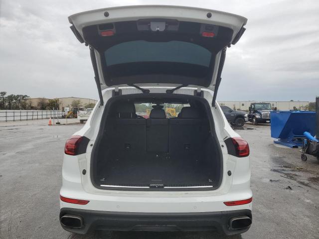 Photo 6 from auction – 2016 PORSCHE CAYENNE with VIN WP1AA2A28GKA10883