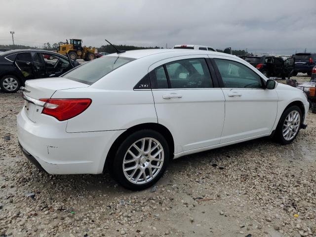Photo 3 from auction – 2013 CHRYSLER 200 TOURIN with VIN 1C3CCBBB2DN654834