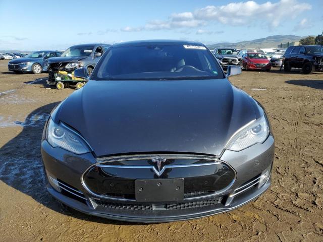 Photo 5 from auction – 2015 TESLA MODEL S with VIN 5YJSA1E22FF108359