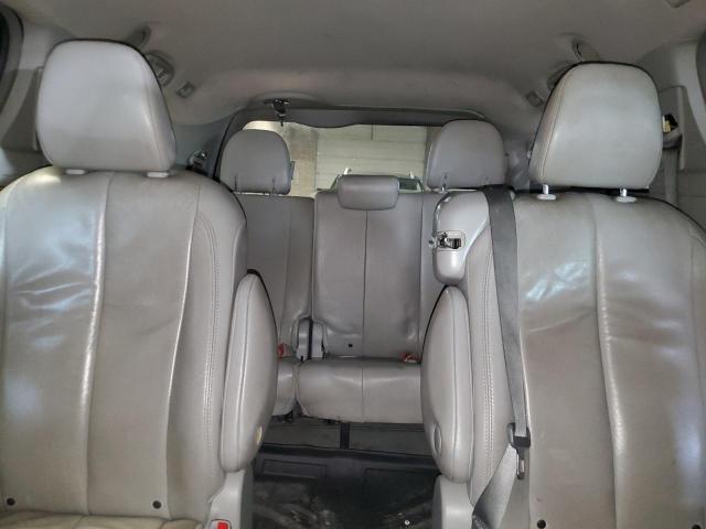 Photo 10 from auction – 2013 TOYOTA SIENNA XLE with VIN 5TDYK3DC4DS288904