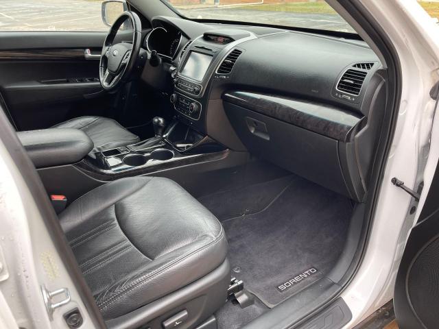 Photo 5 from auction – 2015 KIA SORENTO EX with VIN 5XYKUDA79FG641215