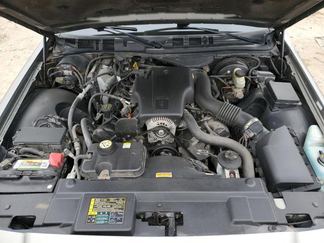 Photo 11 from auction – 2004 MERCURY GRAND MARQ with VIN 2MEFM74W34X623382