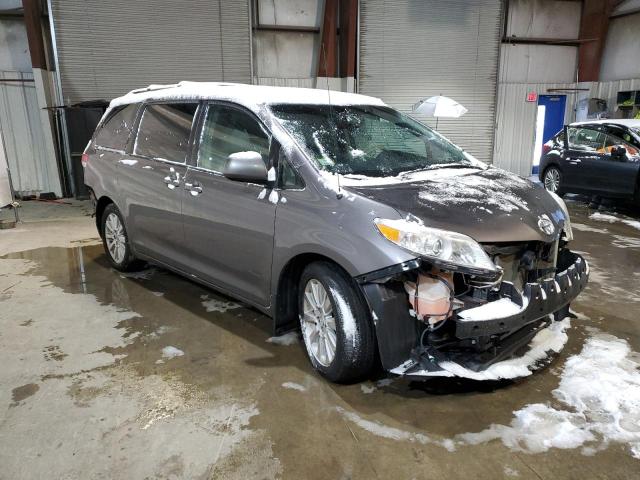 Photo 4 from auction – 2012 TOYOTA SIENNA XLE with VIN 5TDDK3DC7CS038571