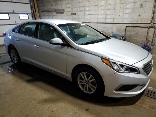 Photo 4 from auction – 2016 HYUNDAI SONATA SE with VIN 5NPE24AF3GH405731