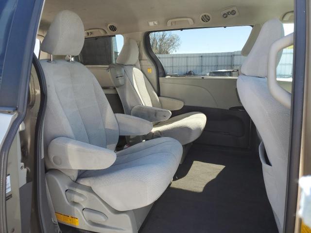 Photo 11 from auction – 2011 TOYOTA SIENNA LE with VIN 5TDKK3DC6BS064553