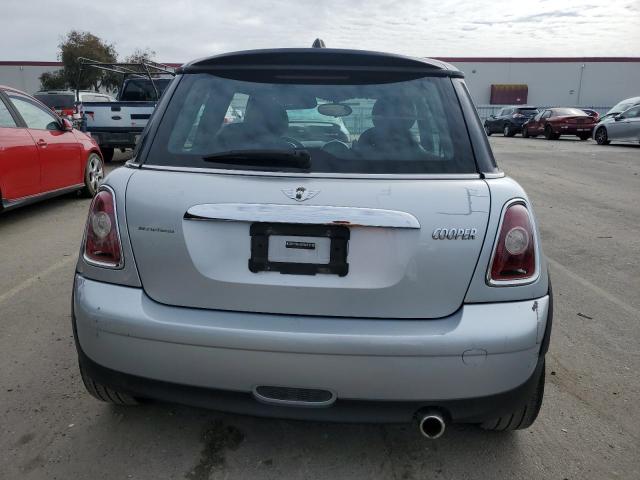 Photo 6 from auction – 2007 MINI COOPER with VIN WMWMF33547TT55350