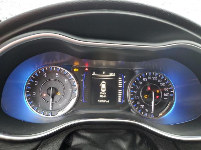 Photo 9 from auction – 2015 CHRYSLER 200 LIMITE with VIN 1C3CCCAB8FN698315