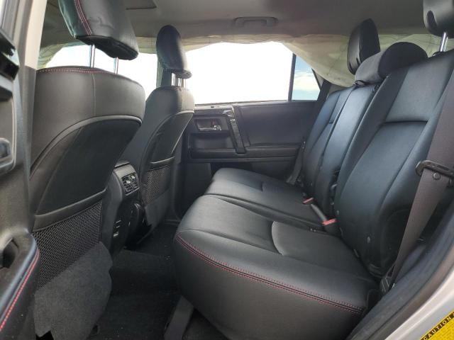 Photo 11 from auction – 2016 TOYOTA 4RUNNER SR with VIN JTEBU5JR0G5320841