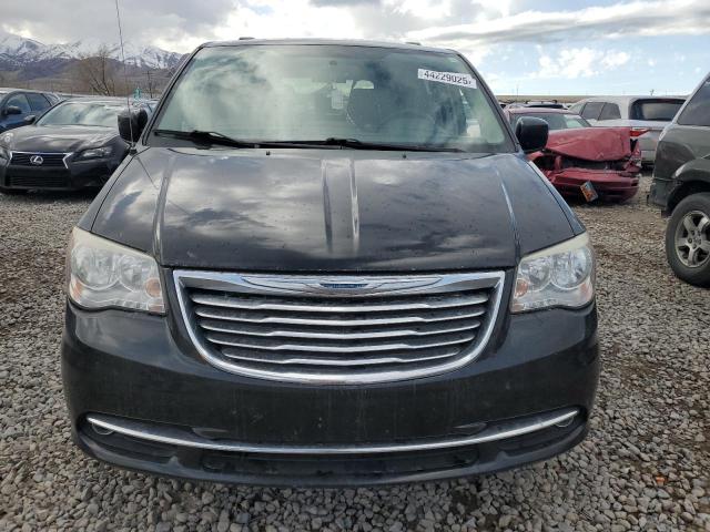 Photo 5 from auction – 2013 CHRYSLER TOWN & COU with VIN 2C4RC1BG2DR630810