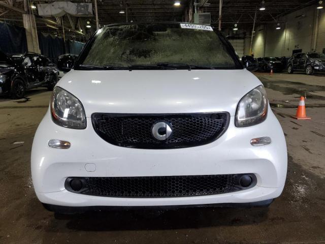 Photo 5 from auction – 2016 SMART FORTWO with VIN WMEFJ5DA2GK055038