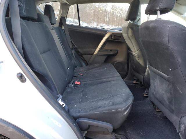 Photo 11 from auction – 2015 TOYOTA RAV4 LE with VIN 2T3BFREV4FW258946