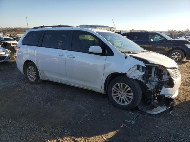 Photo 4 from auction – 2011 TOYOTA SIENNA XLE with VIN 5TDYK3DC4BS064187