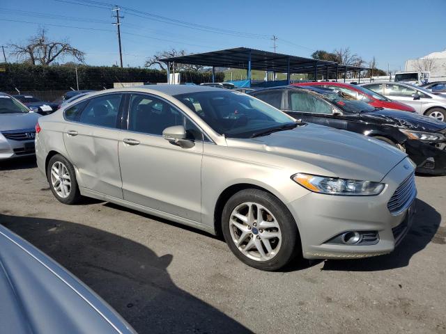 Photo 4 from auction – 2015 FORD FUSION SE with VIN 3FA6P0HD8FR144357