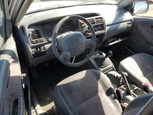 Снимка 8 от търг – 2000 CHEVROLET TRACKER с VIN 2CNBJ18C2Y6926554