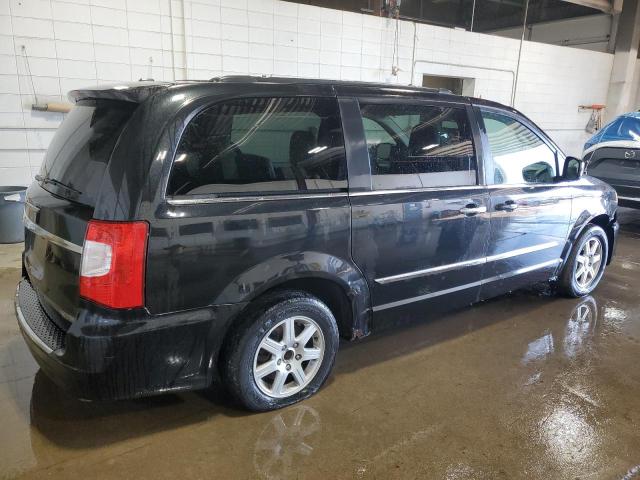 Photo 3 from auction – 2013 CHRYSLER TOWN & COU with VIN 2C4RC1BG4DR519658