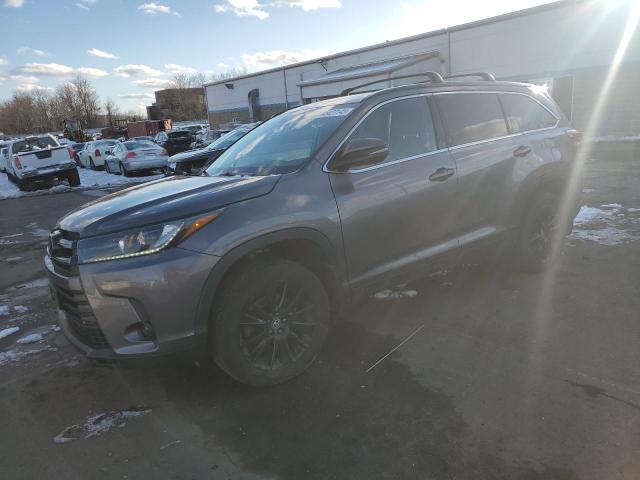 TOYOTA HIGHLANDER 2019 with VIN 5TDJZRFH5KS624159 - Photo from auction