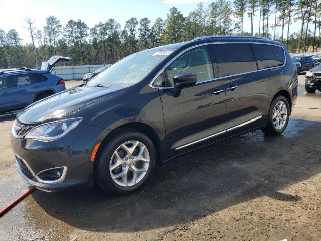 CHRYSLER PACIFICA T 2018 with VIN 2C4RC1EG2JR353065 - Photo from auction
