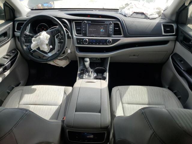 Photo 8 from auction – 2019 TOYOTA HIGHLANDER with VIN 5TDBZRFH8KS992145