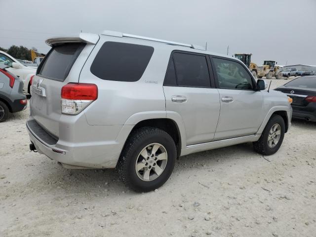 Photo 3 from auction – 2010 TOYOTA 4RUNNER SR with VIN JTEBU5JRXA5007531