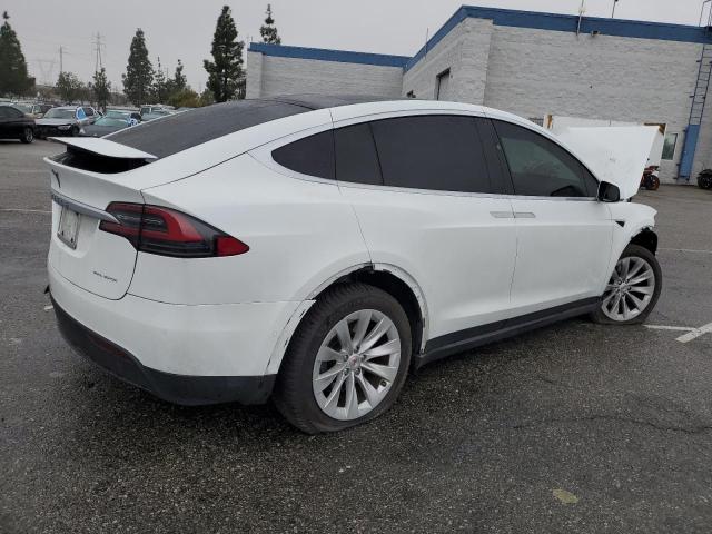 Photo 3 from auction – 2020 TESLA MODEL X with VIN 5YJXCBE22LF250759