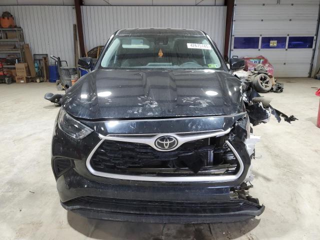Photo 5 from auction – 2022 TOYOTA HIGHLANDER with VIN 5TDCZRBH8NS570813