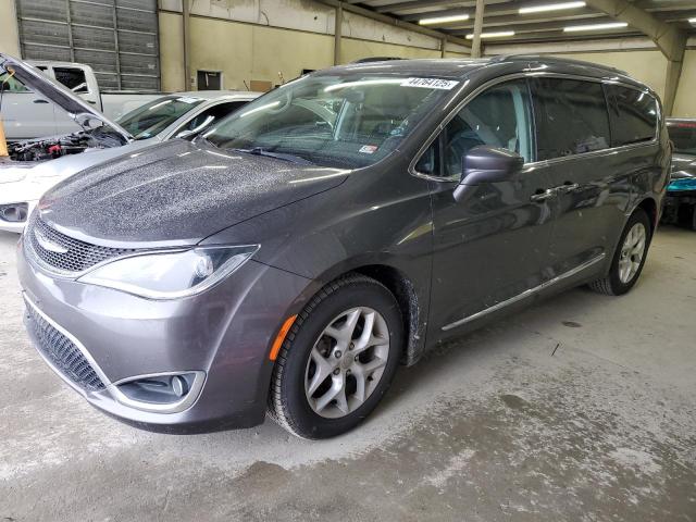 CHRYSLER PACIFICA T 2017 with VIN 2C4RC1BG3HR676409 - Photo from auction