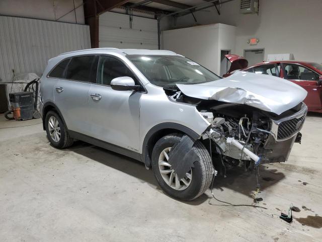 Photo 4 from auction – 2016 KIA SORENTO LX with VIN 5XYPGDA54GG100196