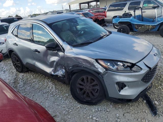 Photo 4 from auction – 2022 FORD ESCAPE SE with VIN 1FMCU0G67NUB68953