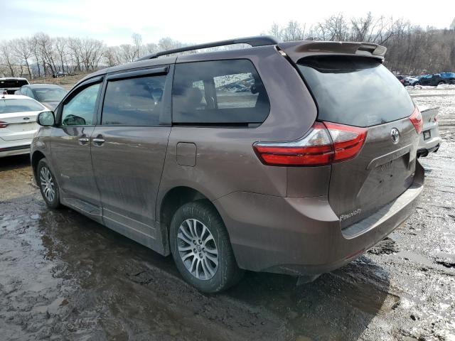 Photo 2 from auction – 2020 TOYOTA SIENNA XLE with VIN 5TDYZ3DC2LS045473