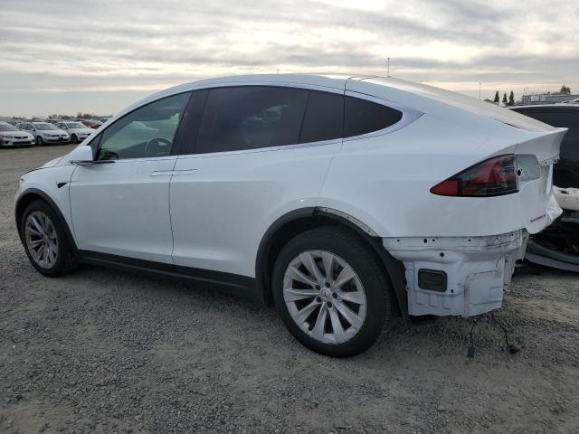 Снимка 2 от търг – 2020 TESLA MODEL X с VIN 5YJXCAE27LF234552
