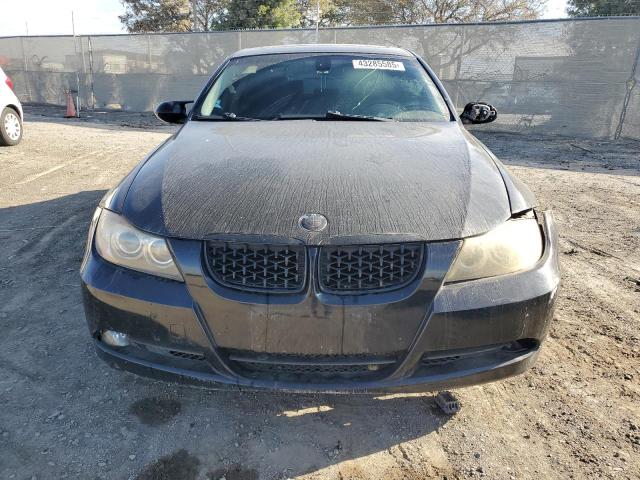 Photo 5 from auction – 2006 BMW 325 I with VIN WBAVB135X6KX40159