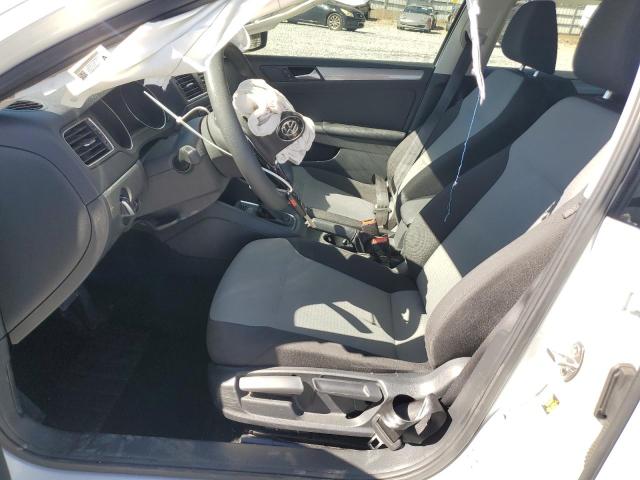 Photo 7 from auction – 2017 VOLKSWAGEN JETTA S with VIN 3VW2B7AJ1HM415174